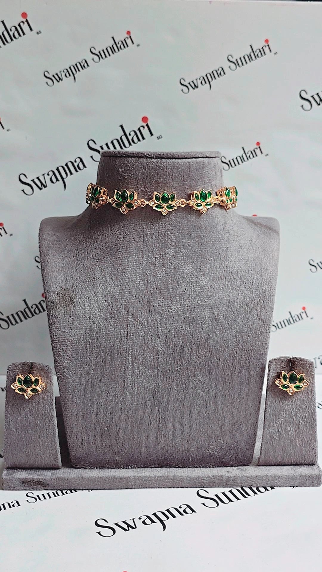 Lotus Choker
